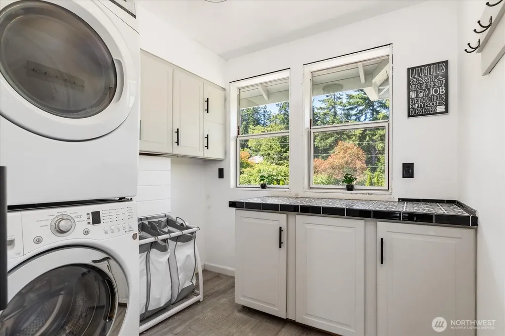 1950 Hillvista Place Freeland WA 98249
