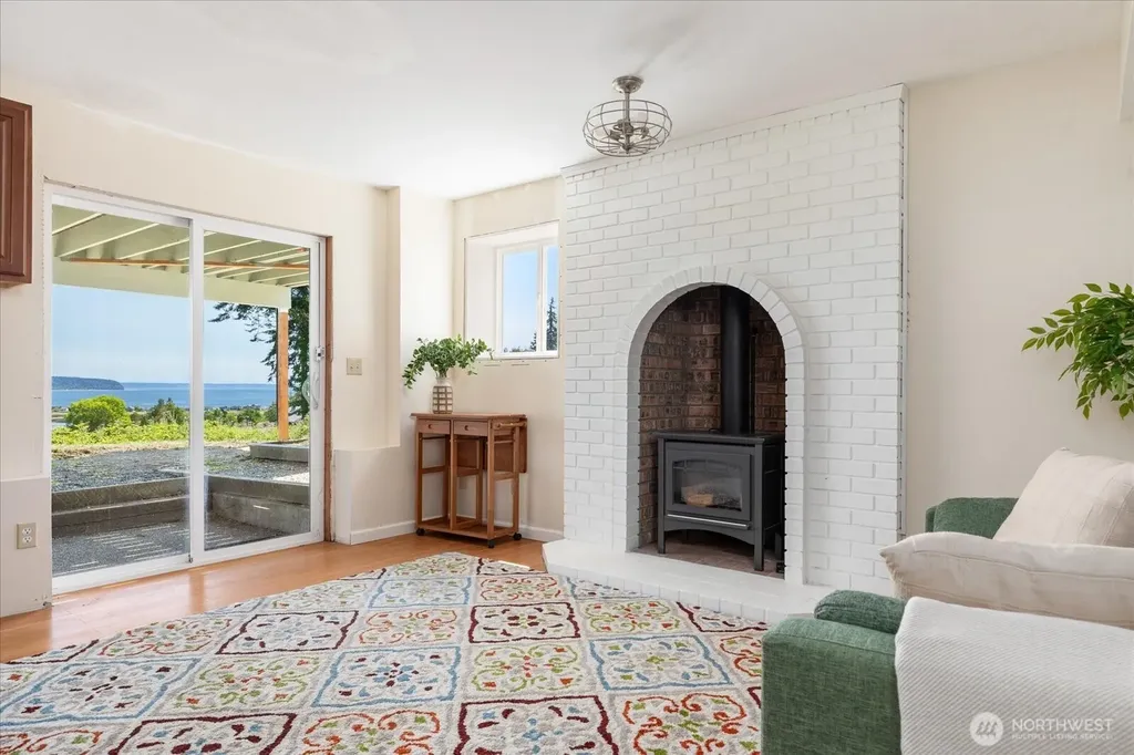 1950 Hillvista Place Freeland WA 98249