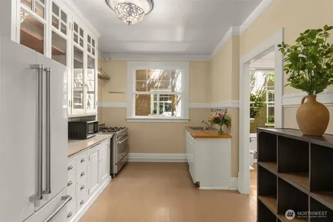 615 Boren Avenue Seattle WA 98104