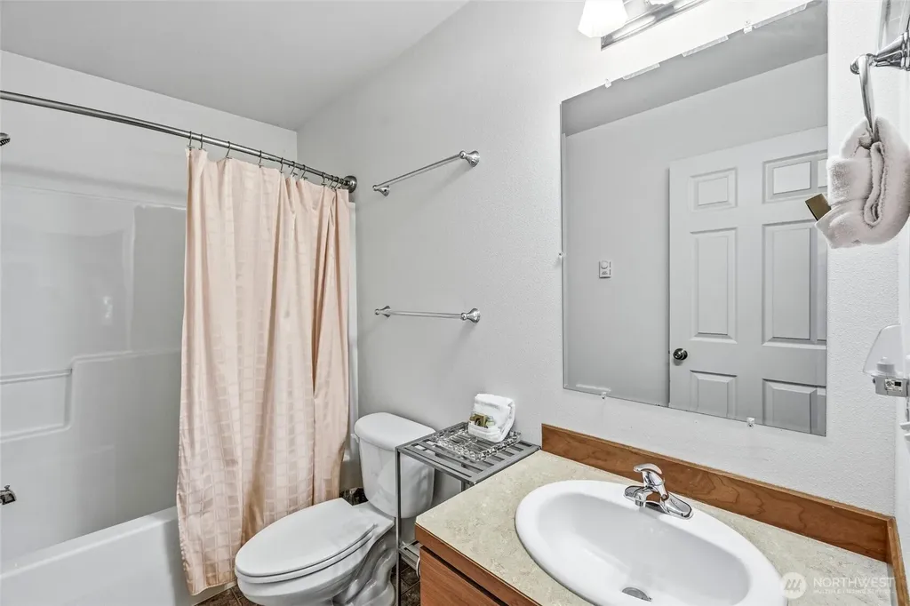 11062 Whistler Lane Deming WA 98244