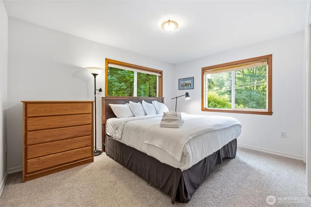 11062 Whistler Lane Deming WA 98244