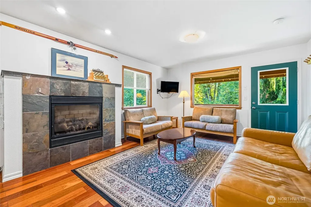 11062 Whistler Lane Deming WA 98244