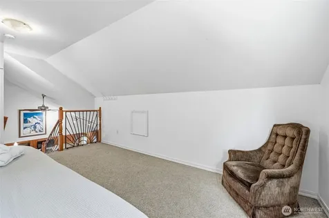 11062 Whistler Lane Deming WA 98244
