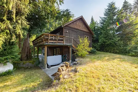 11062 Whistler Lane Deming WA 98244
