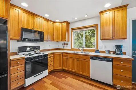 11062 Whistler Lane Deming WA 98244