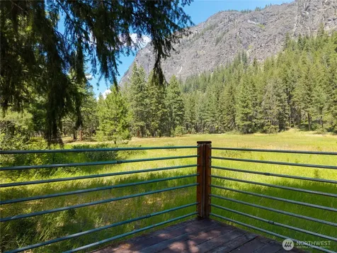 226 Lost River Road Mazama WA 98833