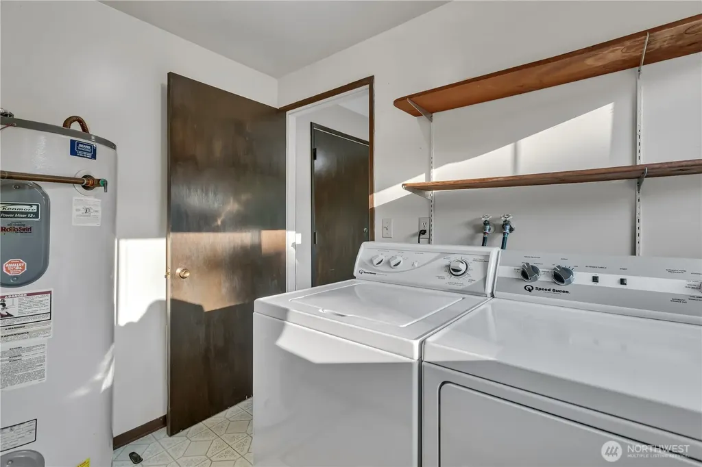 13607 2nd Avenue SW Seattle WA 98166