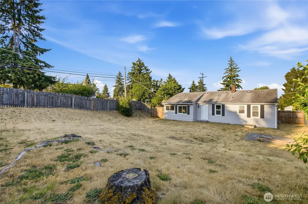 13607 2nd Avenue SW Seattle WA 98166