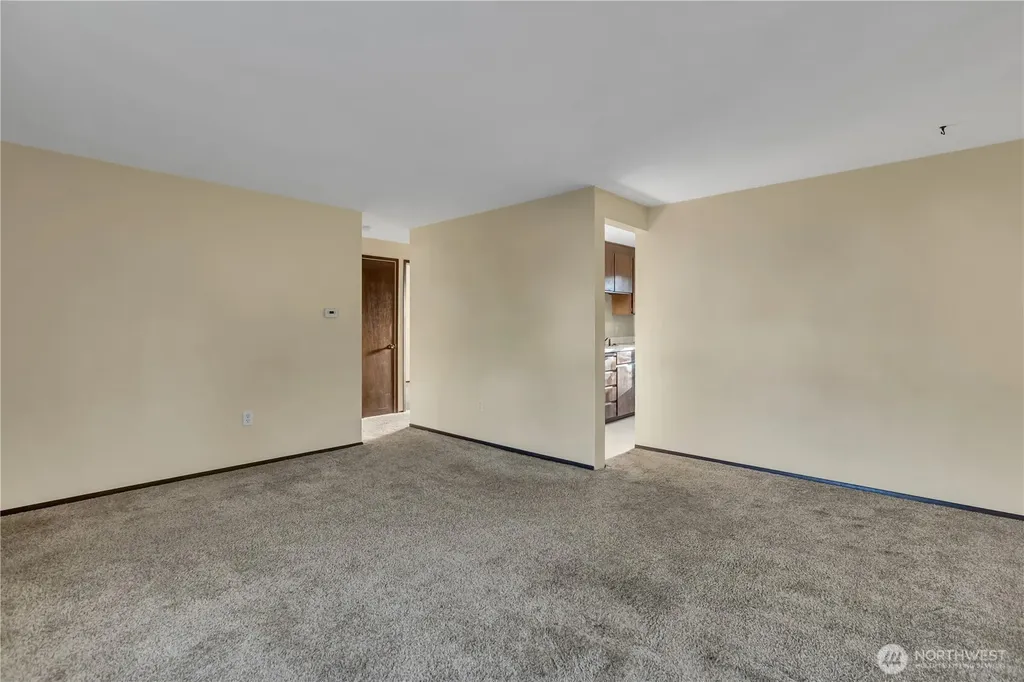 13607 2nd Avenue SW Seattle WA 98166