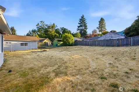 13607 2nd Avenue SW Seattle WA 98166
