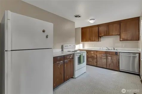 13607 2nd Avenue SW Seattle WA 98166