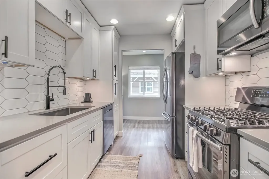 175 1st Place NW Issaquah WA 98027