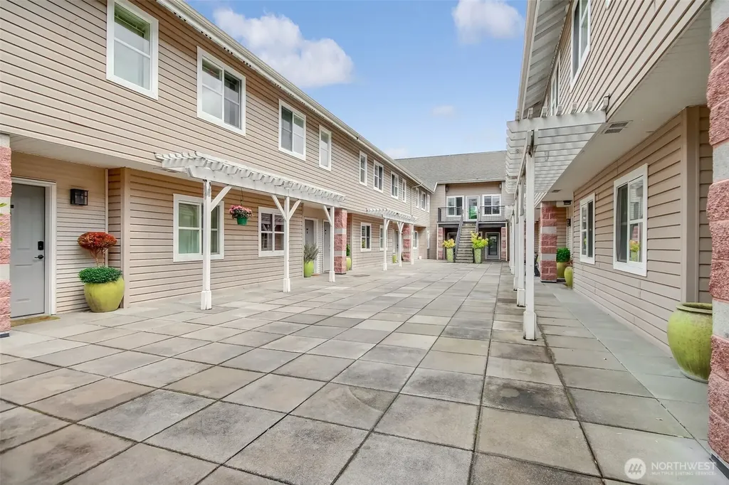 175 1st Place NW Issaquah WA 98027