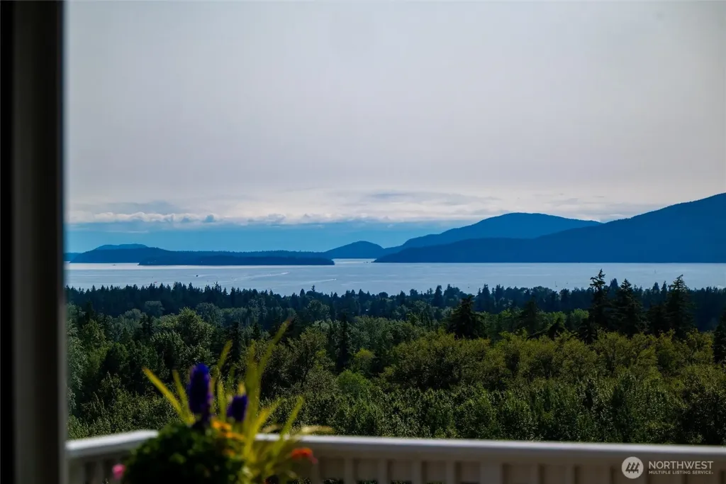 860 Blackwood Court Bellingham WA 98226
