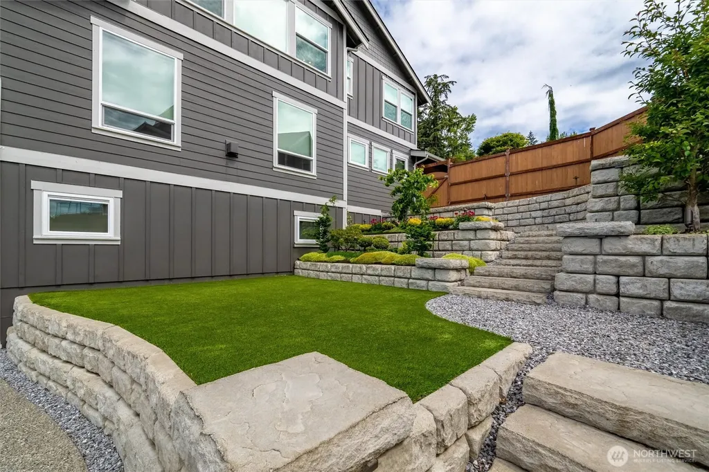 860 Blackwood Court Bellingham WA 98226