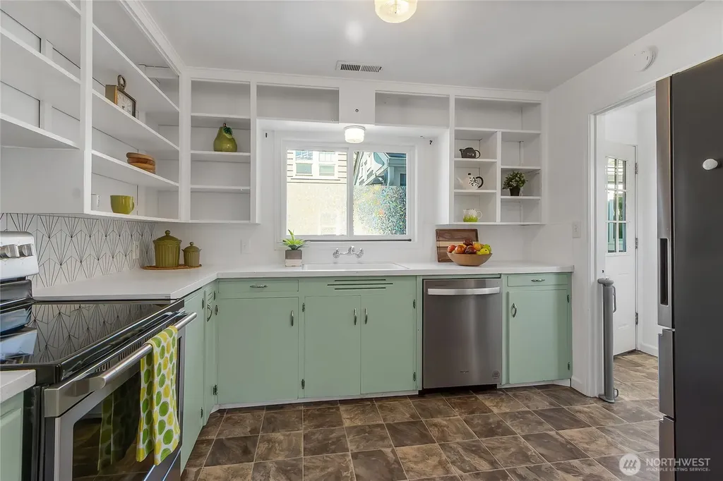 616 North Street SE Tumwater WA 98501