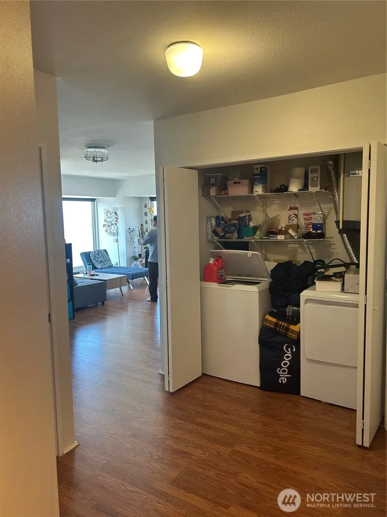 1415 2nd Avenue Seattle WA 98101