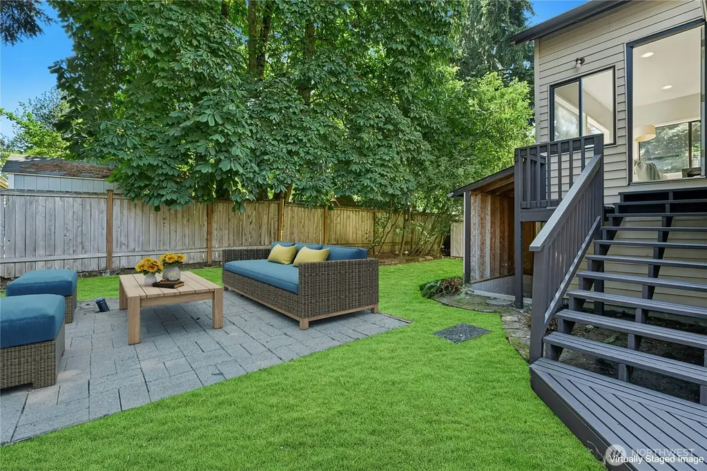 8538 Ashworth Avenue N Seattle WA 98103
