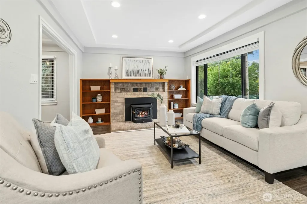 8538 Ashworth Avenue N Seattle WA 98103