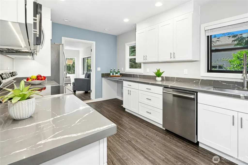 8538 Ashworth Avenue N Seattle WA 98103