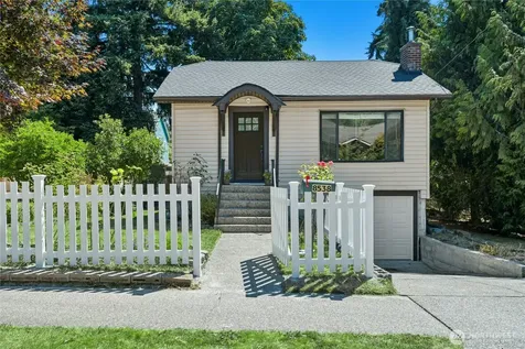 8538 Ashworth Avenue N Seattle WA 98103