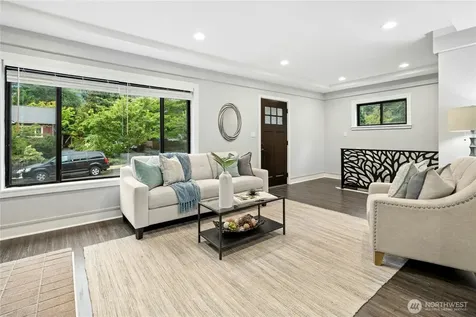 8538 Ashworth Avenue N Seattle WA 98103