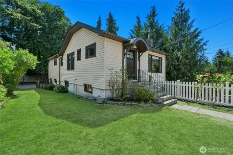8538 Ashworth Avenue N Seattle WA 98103