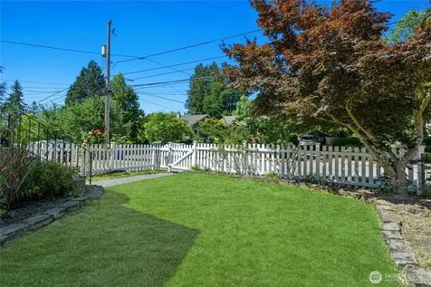 8538 Ashworth Avenue N Seattle WA 98103