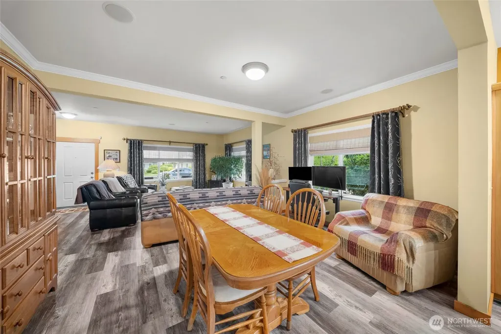 6033 Delaware Avenue SE Lacey WA 98513