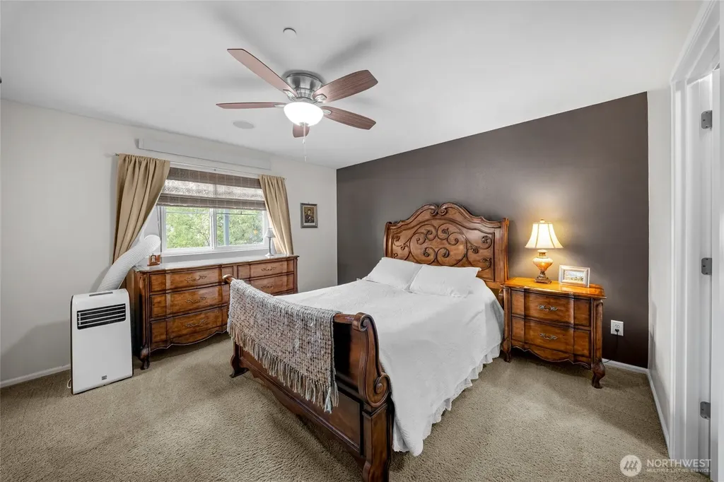 6033 Delaware Avenue SE Lacey WA 98513