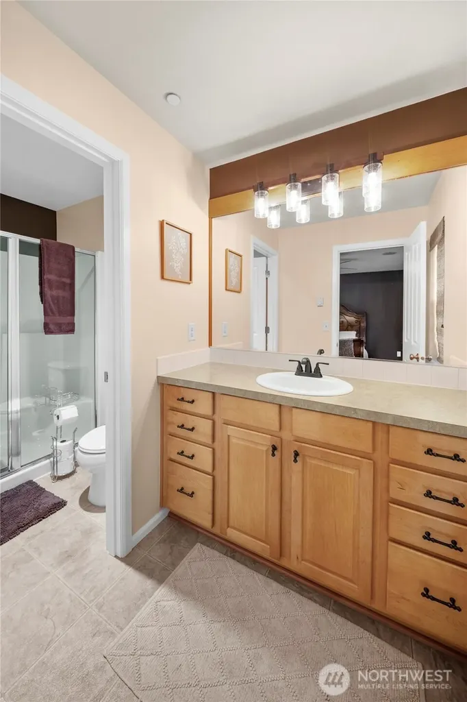 6033 Delaware Avenue SE Lacey WA 98513