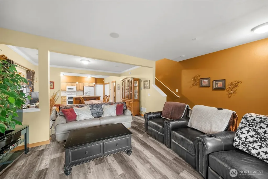 6033 Delaware Avenue SE Lacey WA 98513
