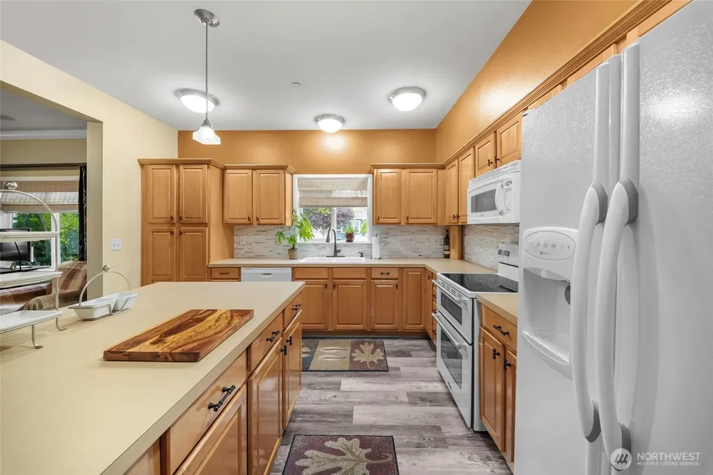 6033 Delaware Avenue SE Lacey WA 98513