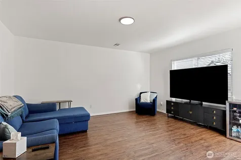 17625 12th Place W Lynnwood WA 98037