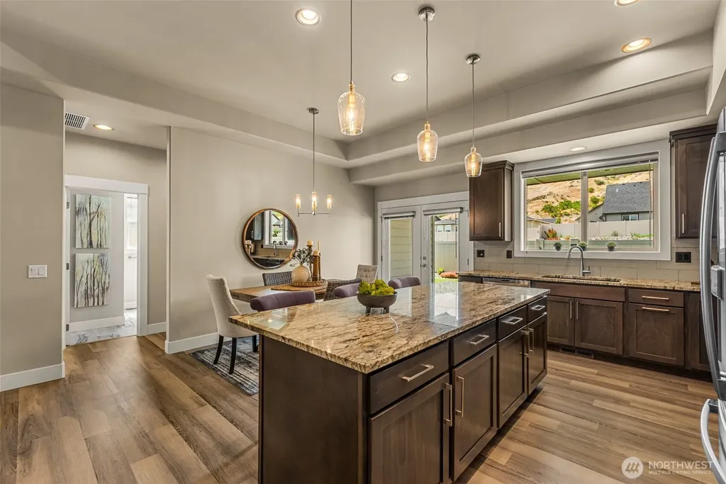 1018 Racine Springs Drive Wenatchee WA 98801