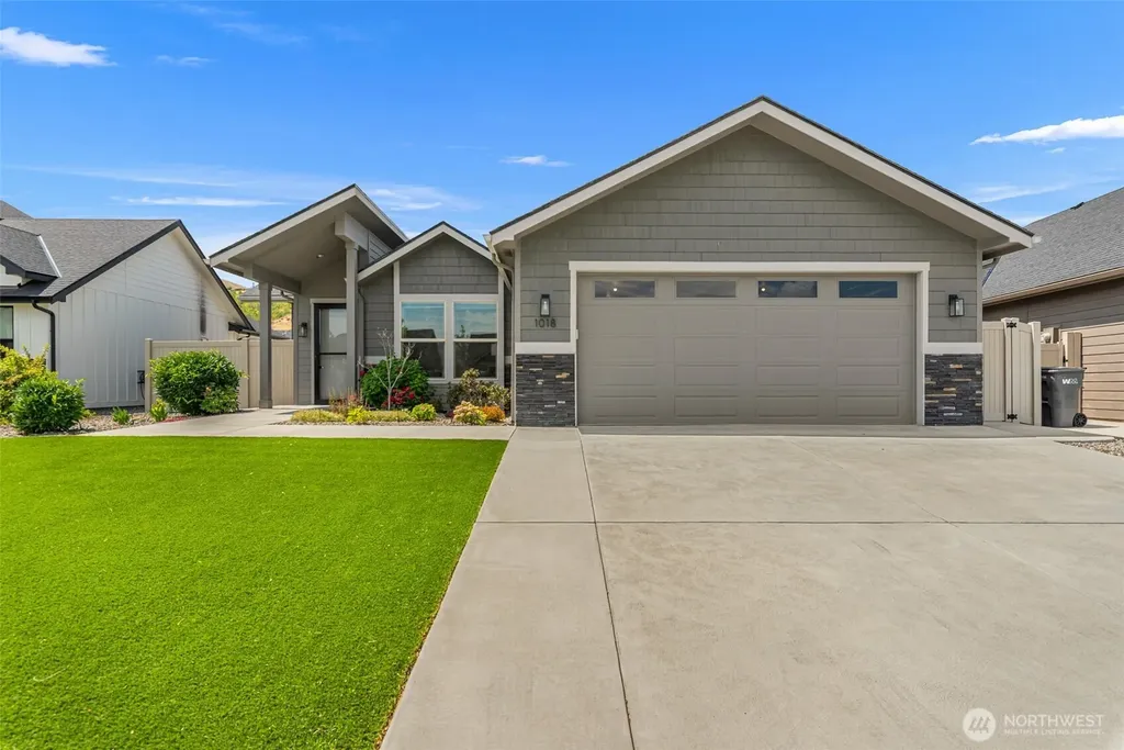 1018 Racine Springs Drive Wenatchee WA 98801
