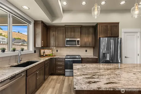 1018 Racine Springs Drive Wenatchee WA 98801