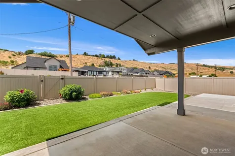 1018 Racine Springs Drive Wenatchee WA 98801