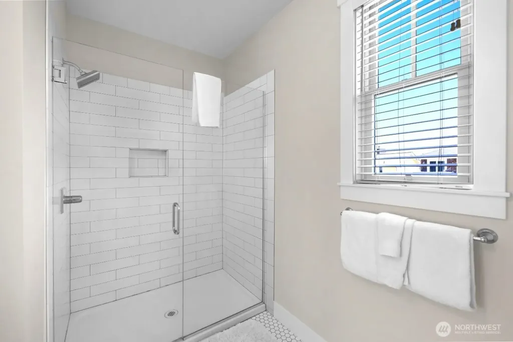 32 Ocean Tide Lane Pacific Beach WA 98571
