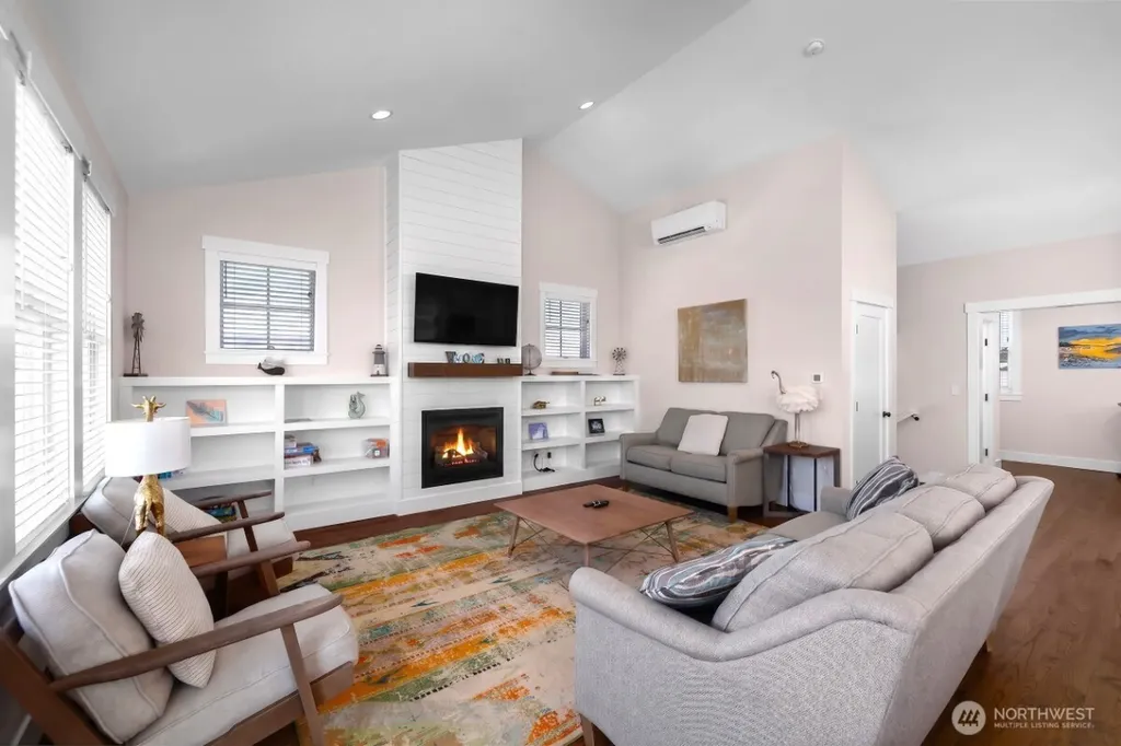 32 Ocean Tide Lane Pacific Beach WA 98571