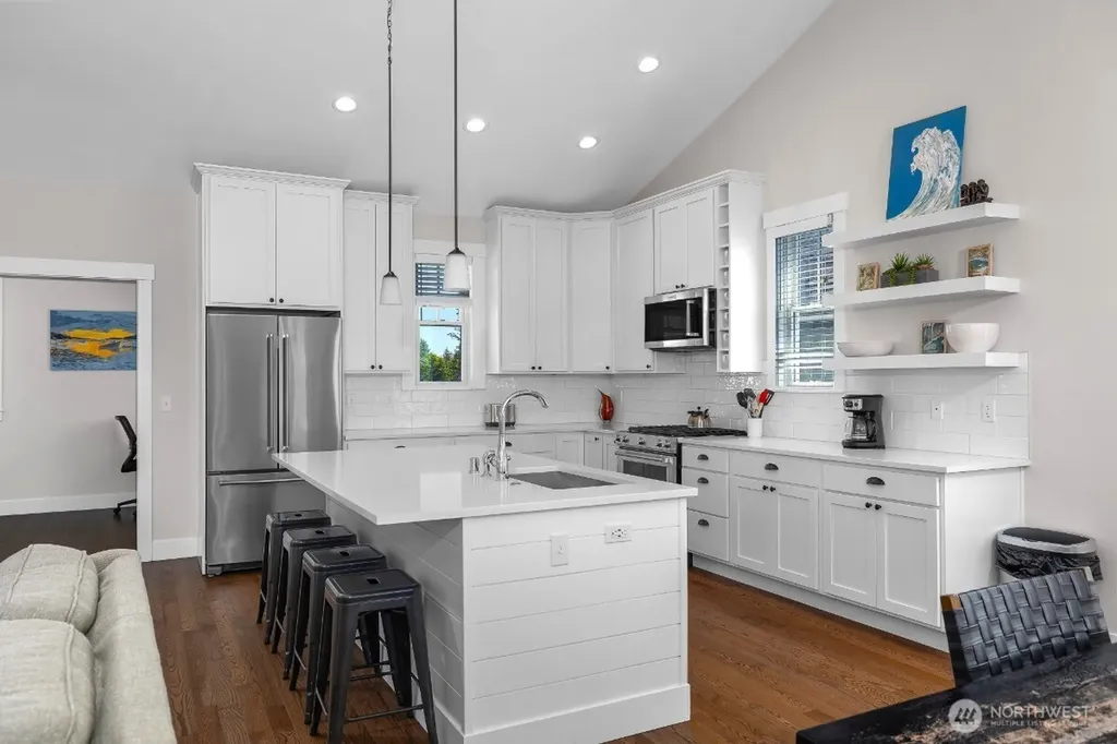 32 Ocean Tide Lane Pacific Beach WA 98571