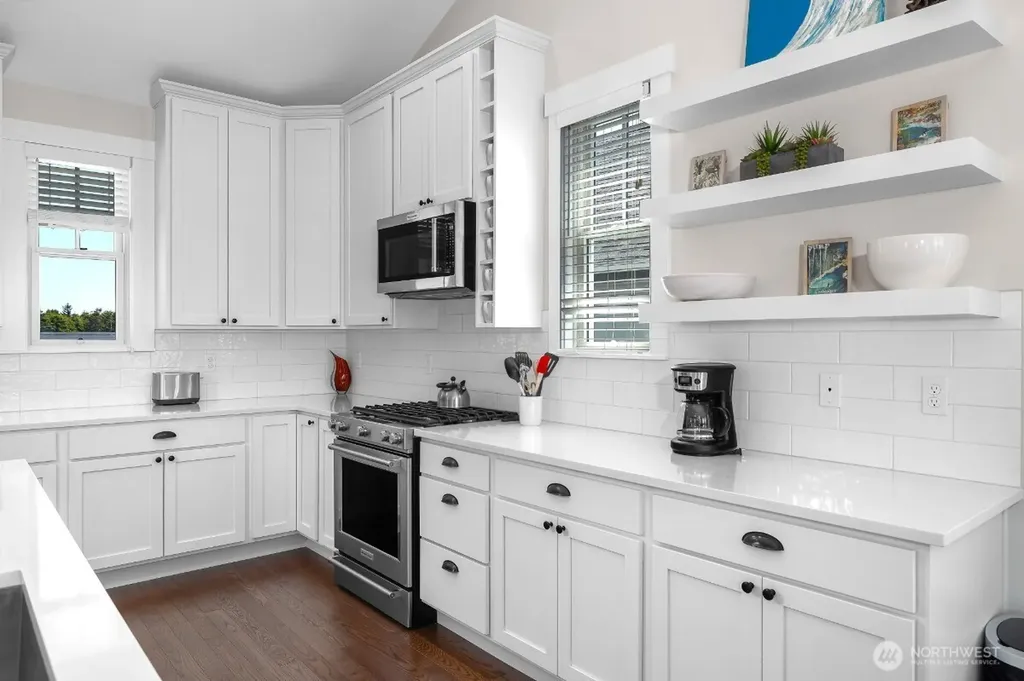 32 Ocean Tide Lane Pacific Beach WA 98571