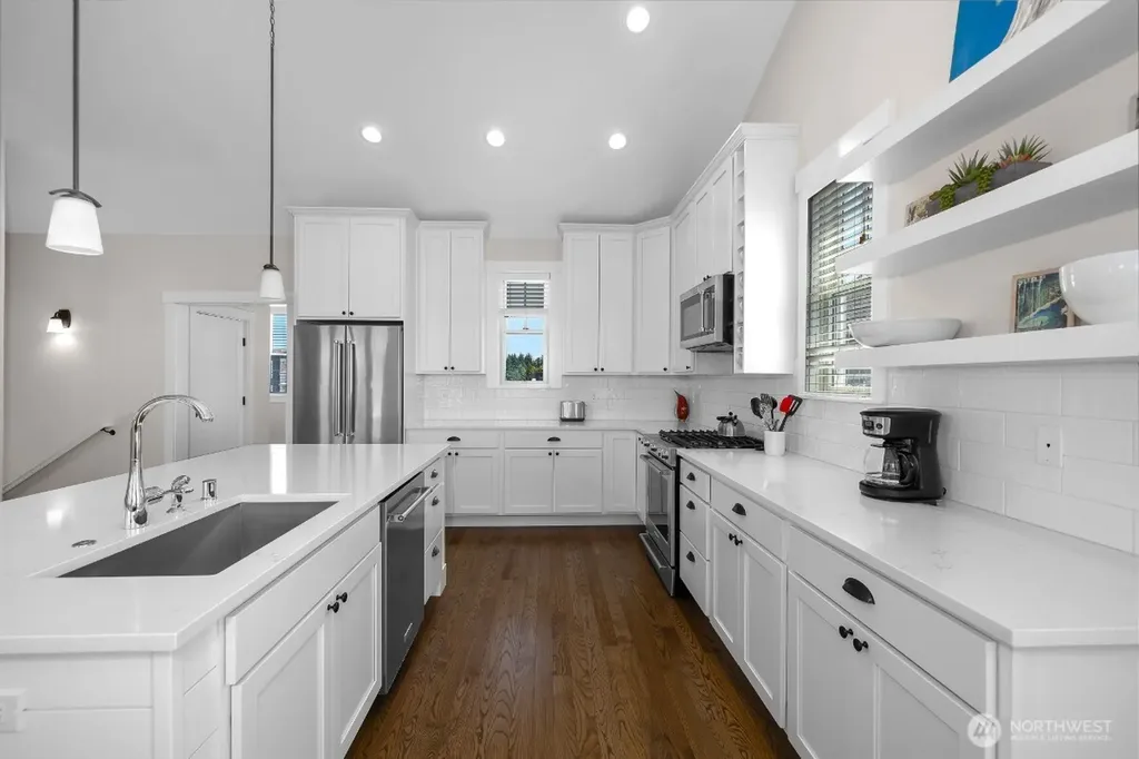 32 Ocean Tide Lane Pacific Beach WA 98571