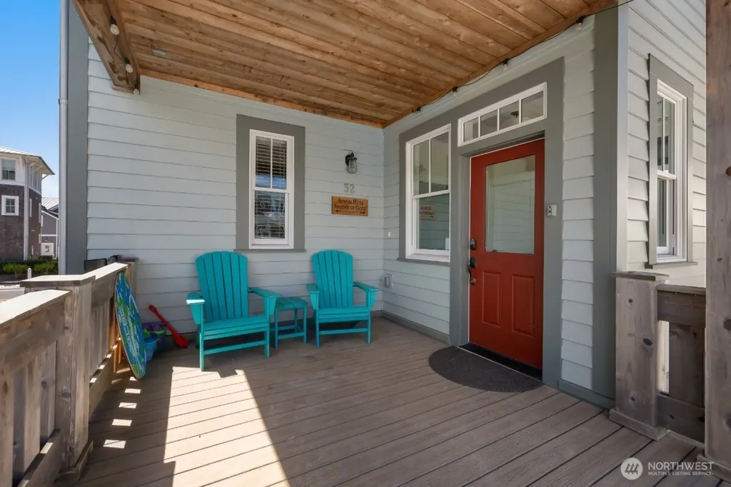 32 Ocean Tide Lane Pacific Beach WA 98571