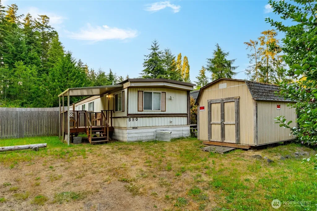 590 Ocean View Drive Oak Harbor WA 98277