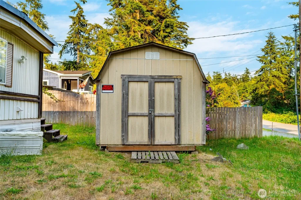 590 Ocean View Drive Oak Harbor WA 98277