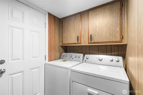 590 Ocean View Drive Oak Harbor WA 98277