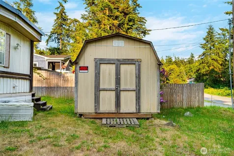 590 Ocean View Drive Oak Harbor WA 98277