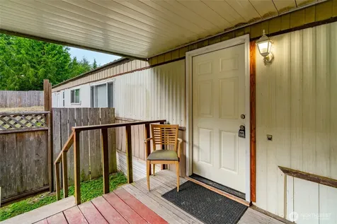 590 Ocean View Drive Oak Harbor WA 98277