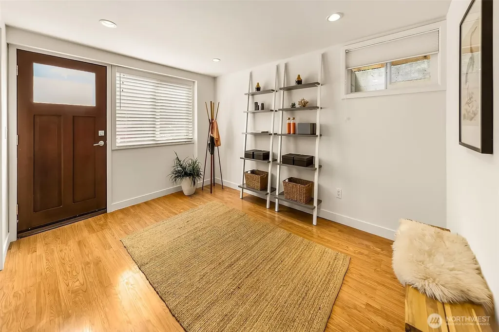 4861 24th Avenue S Seattle WA 98108